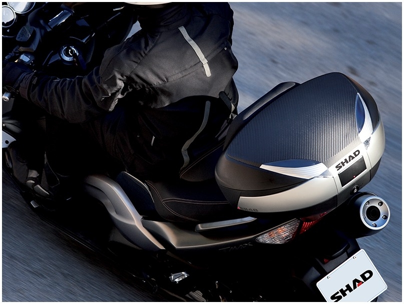 SHAD Vrchní kufr na motorku SH48 Titan se zámkem PREMIUM SMART