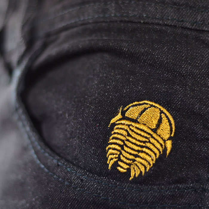 TRILOBITE dámské kalhoty 661 PARADO SLIM FIT černé