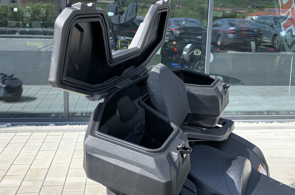 zadní plastový box na čtyřkolku SHARK ATV CARGO BOX AX112