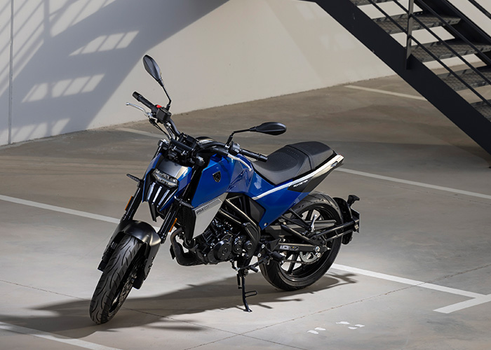 Peugeot PM-01 125 jet blue