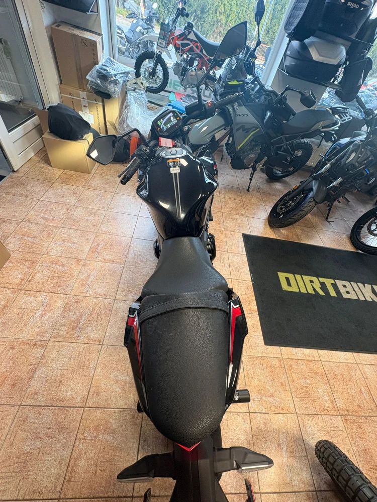 Kawasaki Z650 2025 - Bazar