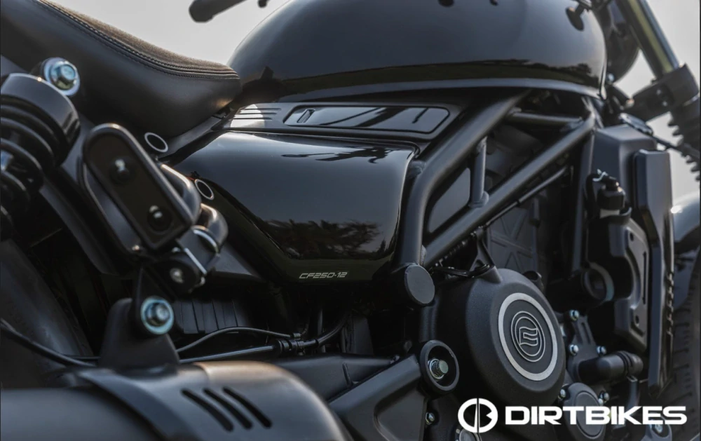 CFMOTO 250CL-C Nebula black EU5+