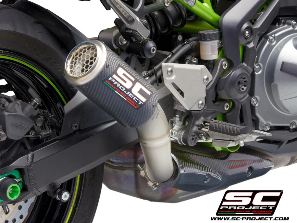 SC-PROJECT KAWASAKI Z900 A2 (2017-2020)Výfuk z uhlíkových vláken CR-T s mřížkou proti kamenům