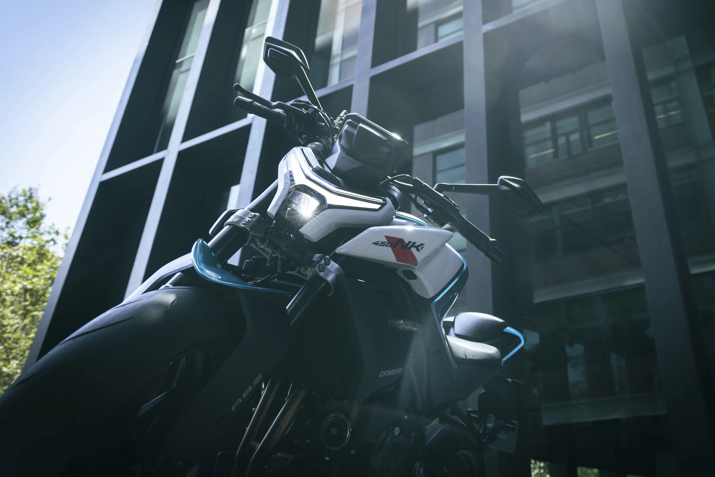 CFMOTO 450NK 2025 Nebula Black E5+