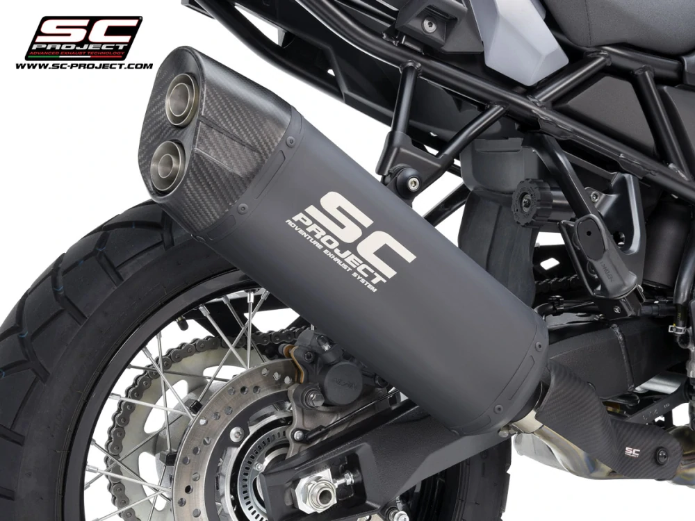 SC-PROJECT Titanový výfuk Adventure, matně černý, Suzuki V-STROM 800DE / 800SE (23-25) E5