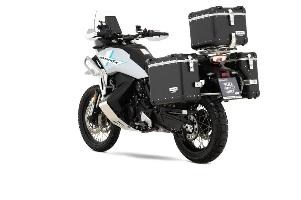 CFMOTO 1000MT-X TOURING Aerolite Grey půjčovna Opava