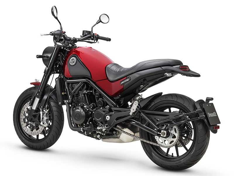 Benelli Leoncino 500 E5 NAKED ABS červená