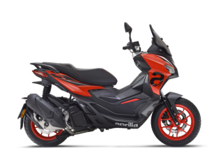 skútr Aprilia SR GT 125 11kw - půjčovna Opava