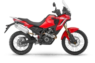 QJMOTOR SRT 125 DX červená