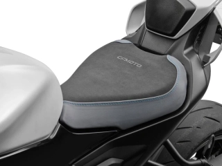 Zvýšené sedlo CFMOTO 675SR/NK