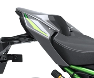 Potah sedla spolujezdce Kawasaki Z900 Metallic Matte Graphene Steel Gray