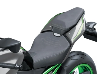 Snížené sedlo ERGO-FIT® (-20 mm) černošedé pro KAWASAKI Z900/900SE