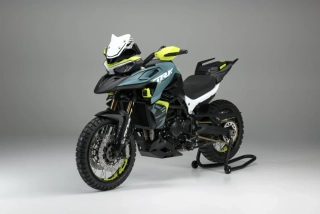 Benelli TRK 902 Xplorer zelená