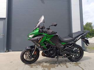 KAWASAKI VERSYS 1100 SE - PŘEDVÁDĚCÍ MOTOCYKL 